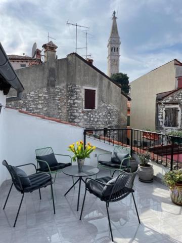 Deluxe Apartment Casa Flores With Sea View & Terrace Rovinj Luaran gambar